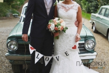 Підвіска для фотосесії "Love"