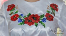 Вишита блузка бісером