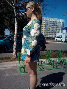 Туника связана крючком / туніка з квітами