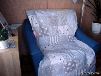 Покривало (накидка) двостороннє на підліткове ліжко або крісло