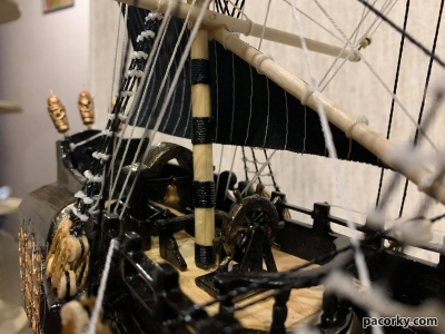 Модель корабля "Чорна Перлина" (The Black Pearl)
