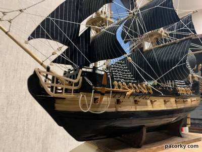 Модель корабля "Чорна Перлина" (The Black Pearl)