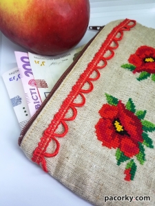 Вишиті гаманці