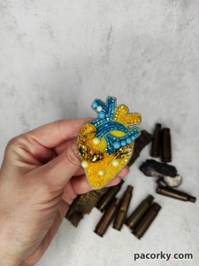 Брошка Серденько