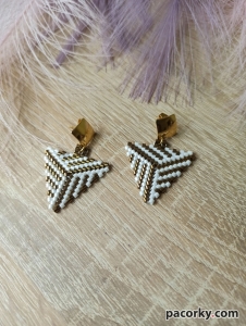 Сережки з бісеру трикутники