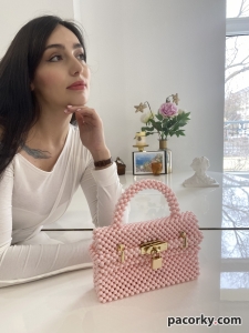 Рожева сумка з застібкою Hermes 