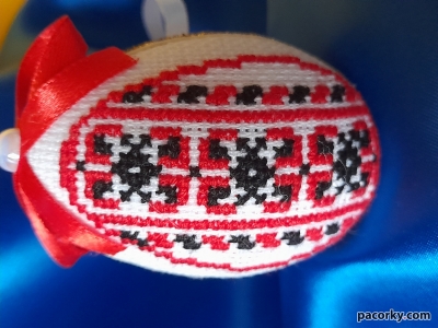 Писанки вишиті