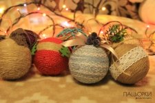 Ялинкові прикраси