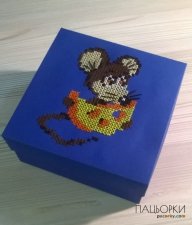 подарункова коробка