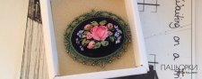Кулон з вишивкою