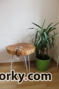 Стіл