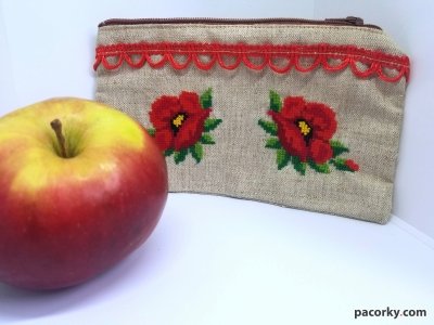 Вишиті гаманці