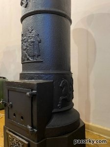 Чавунна пічка Коні висота 104см готова для використання