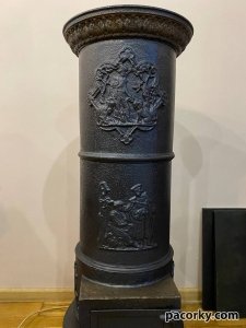 Чавунна пічка Коні висота 104см готова для використання