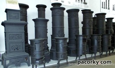 Верхня частина пічки з короною святого Іштвана період Астро-Угорщини 19ст