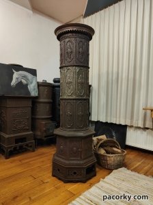 Висока чавунна пічка 165см під відновлення