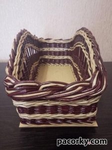 Кошик з паперової лози