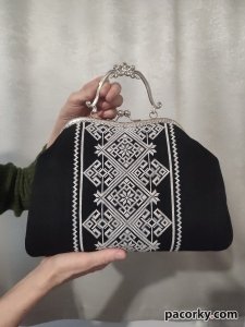 Вишита сумка ручної роботи