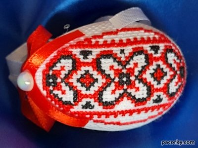 Писанки вишиті