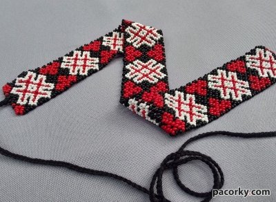 Чокер з бісеру