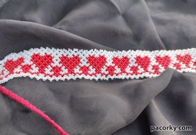 Чокер з сердечками