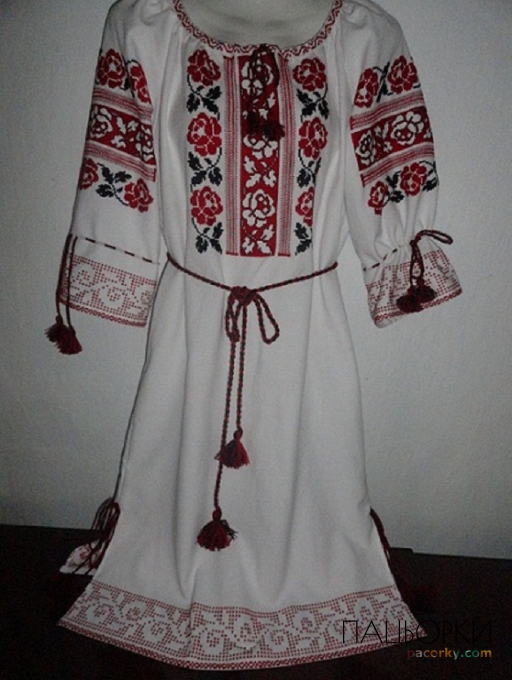 Плаття вишите