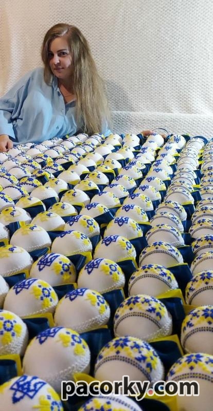 Набір вишитих новорічних іграшок